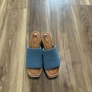 SM New York Women's Jayla Blue sandals size 9.5M